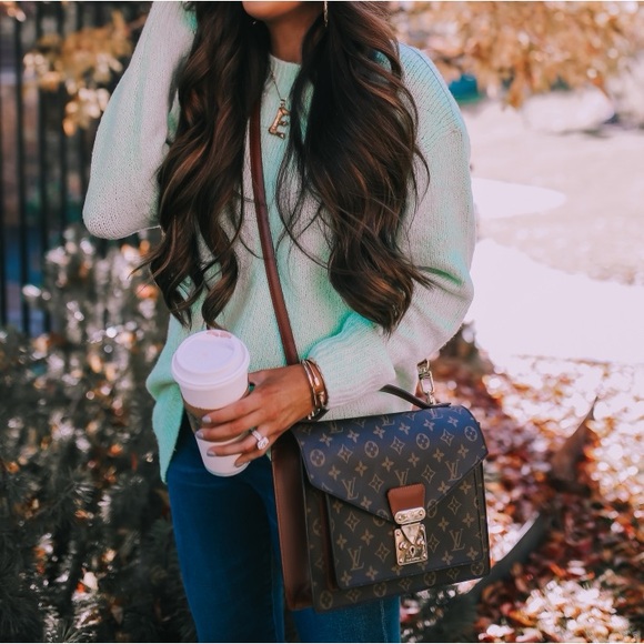 SOLD ✨ Authentic Louis Vuitton Monceau 28 - Picture 9 of 16